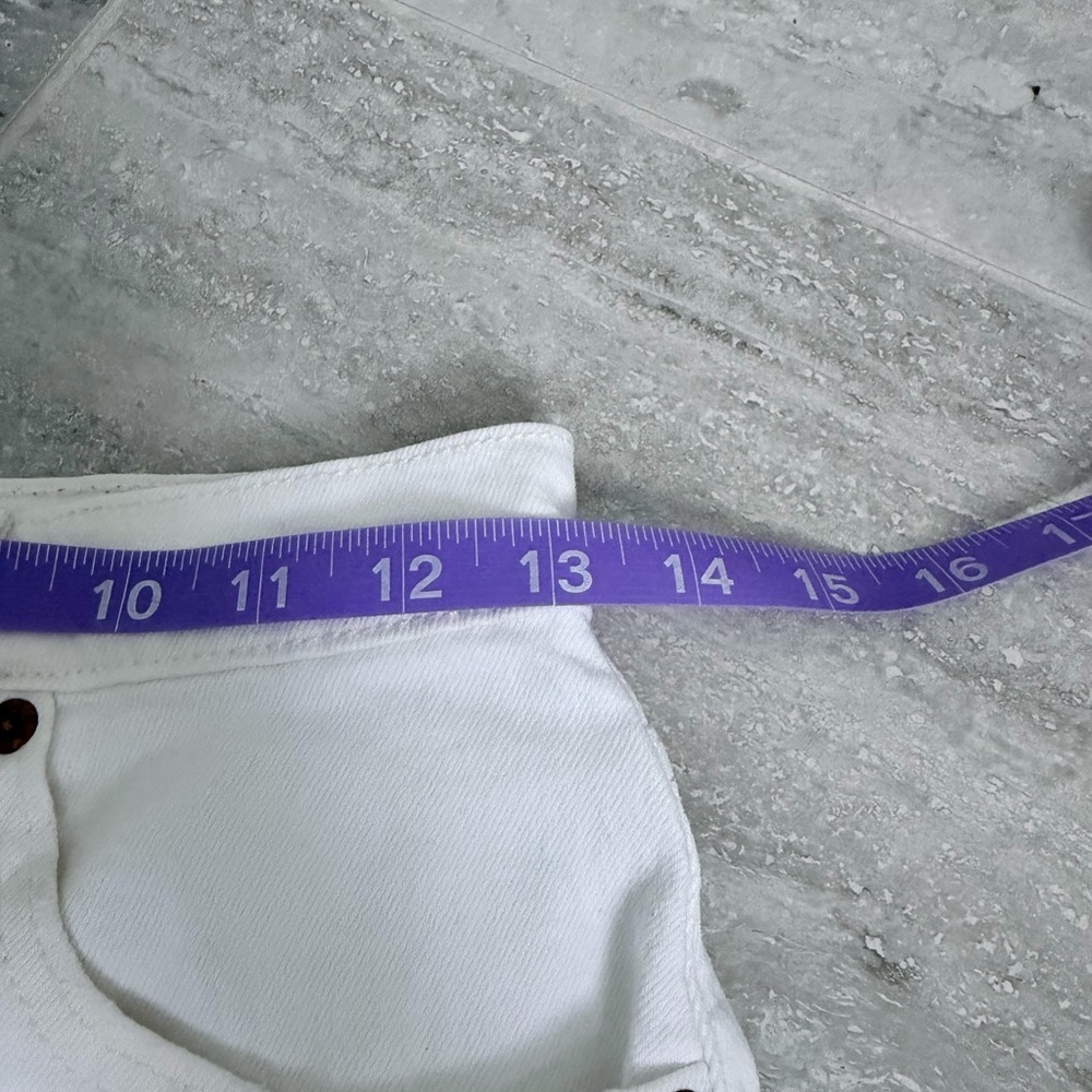 Levi’s 501 White High Rise Cutoff Shorts Raw Hem Button Fly W25 - Picture 11 of 13